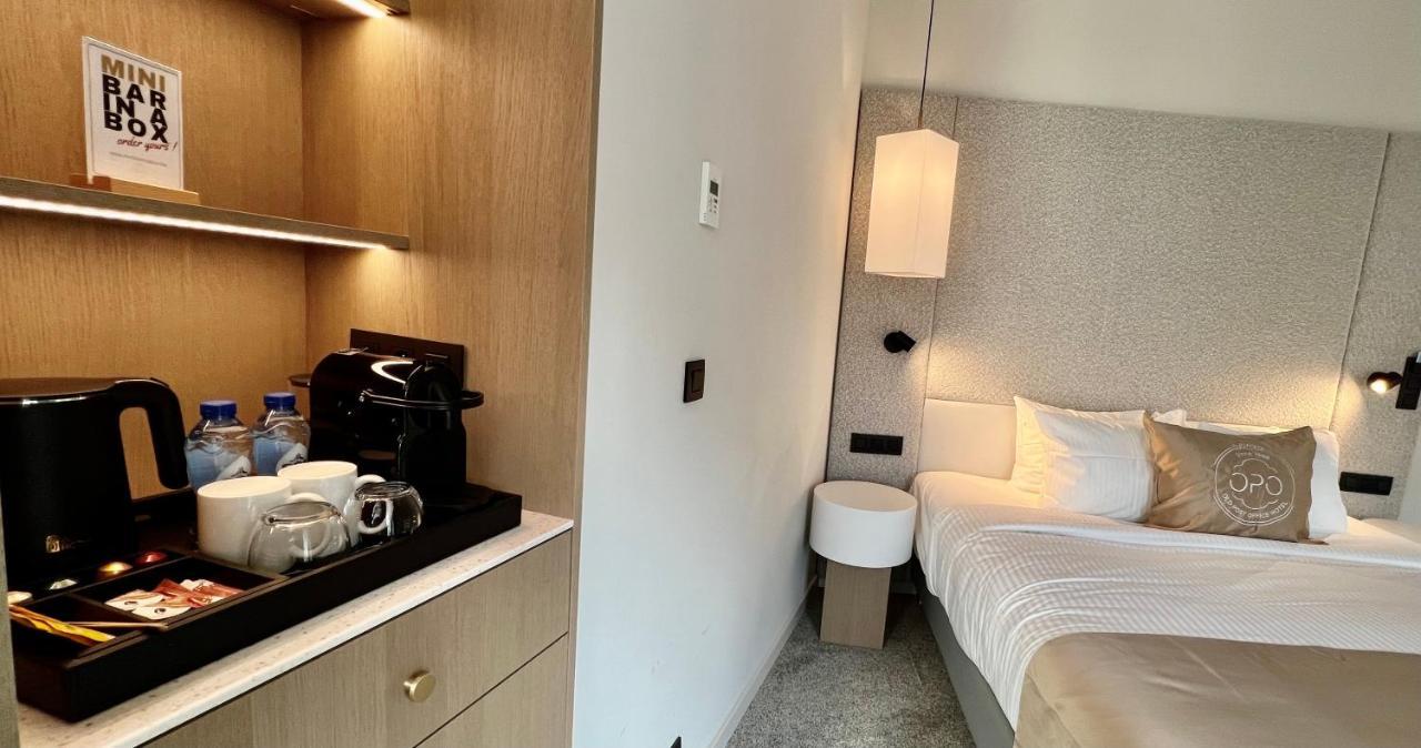 Opo Hotel Bryssel Exteriör bild